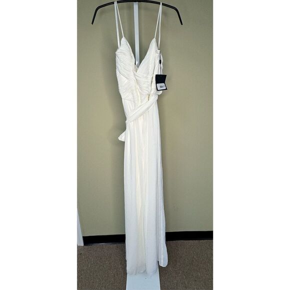 Mac Duggal NWT Flowy Faux Wrap Jumpsuit in White Size M - Picture 5 of 9